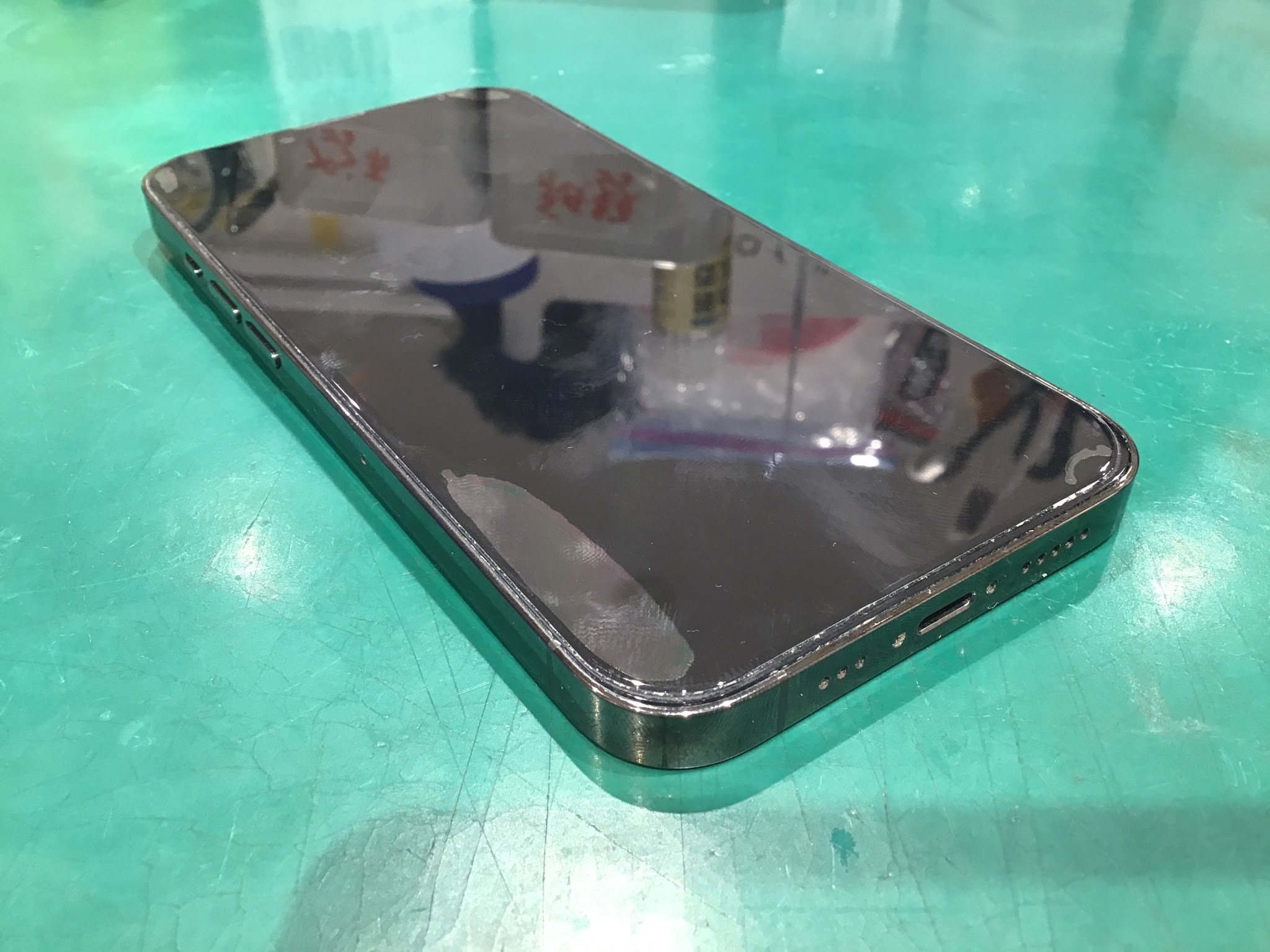iPhoneの液晶の不具合もスマホ修理工房グランデュオ蒲田店にお任せください！